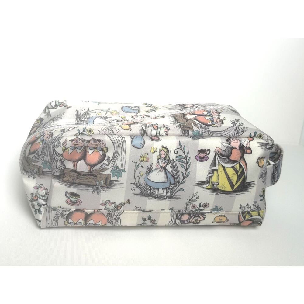 Ju-Ju-Be x Disney Alice in Wonderland Be Dapper - It's a Mad, Mad World print